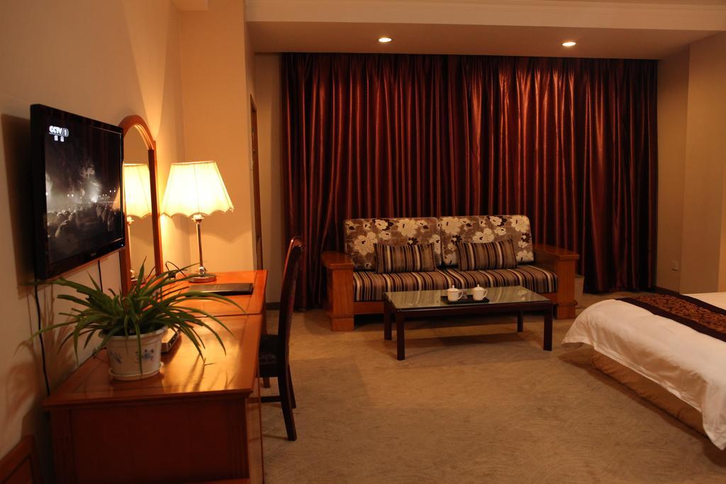 Tianhong Hotel Heze Δωμάτιο φωτογραφία